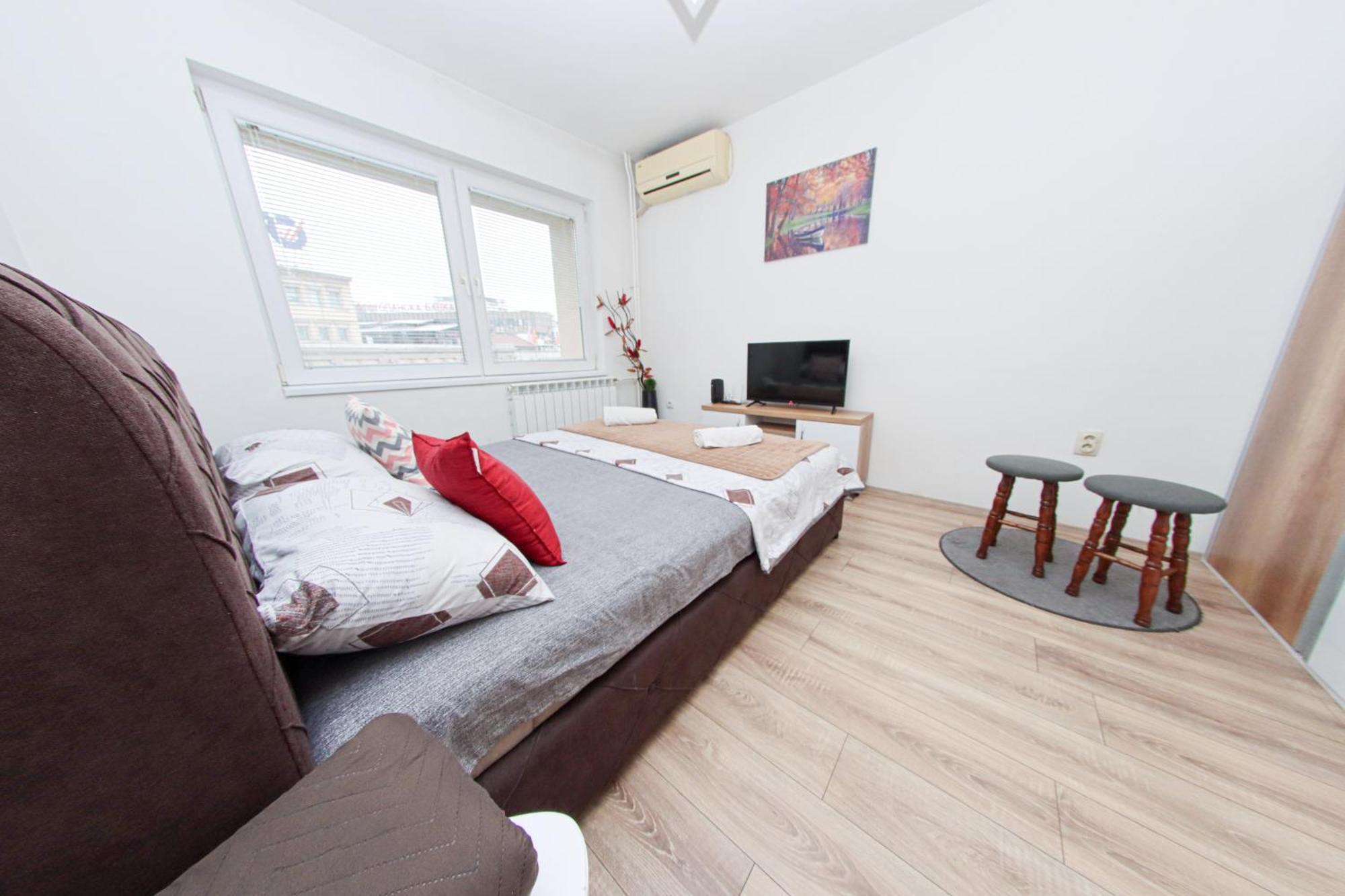 Rooftop Apartment At Mainsquare Skopje Exterior photo